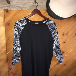 Lularoe Randy size XL: baseball tee w/ 3/4 sleeve